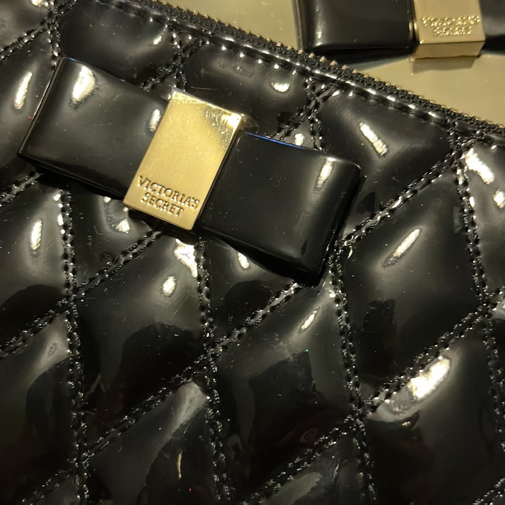 Makeup bag - Picture 2 of 3
